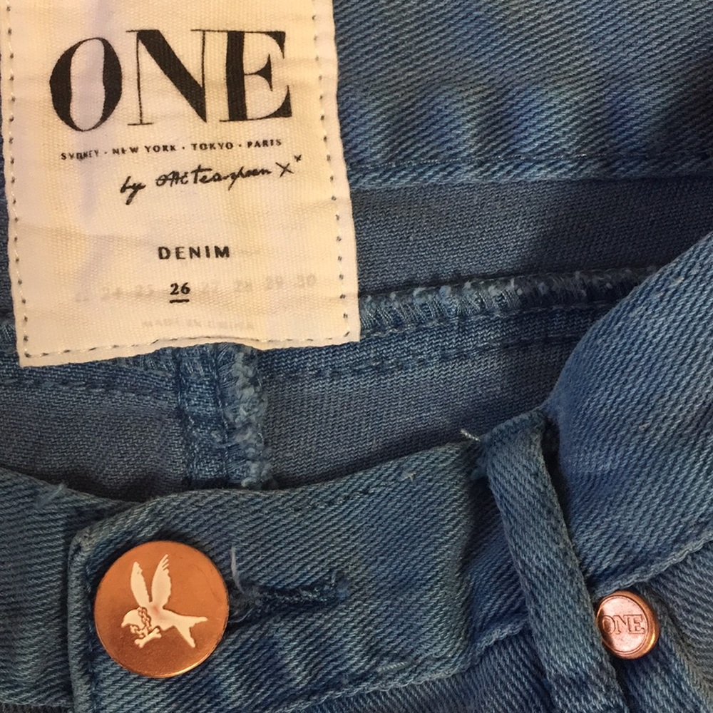 One Teaspoon Sample - image 2